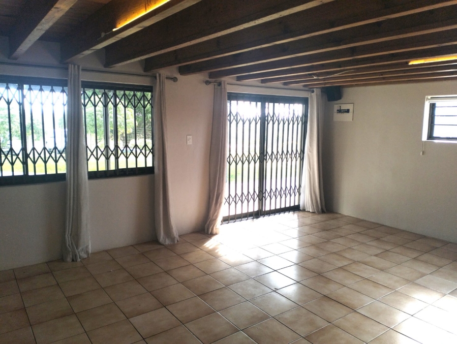 To Let 2 Bedroom Property for Rent in Aalwyndal Western Cape